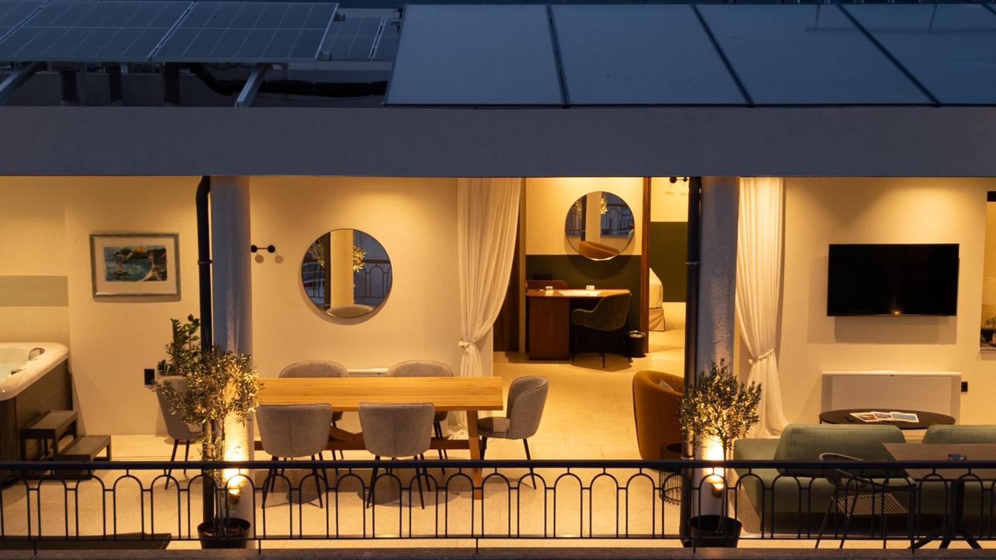 Evripidou 7 - Kalamata Mediterranean Suites Dış mekan fotoğraf