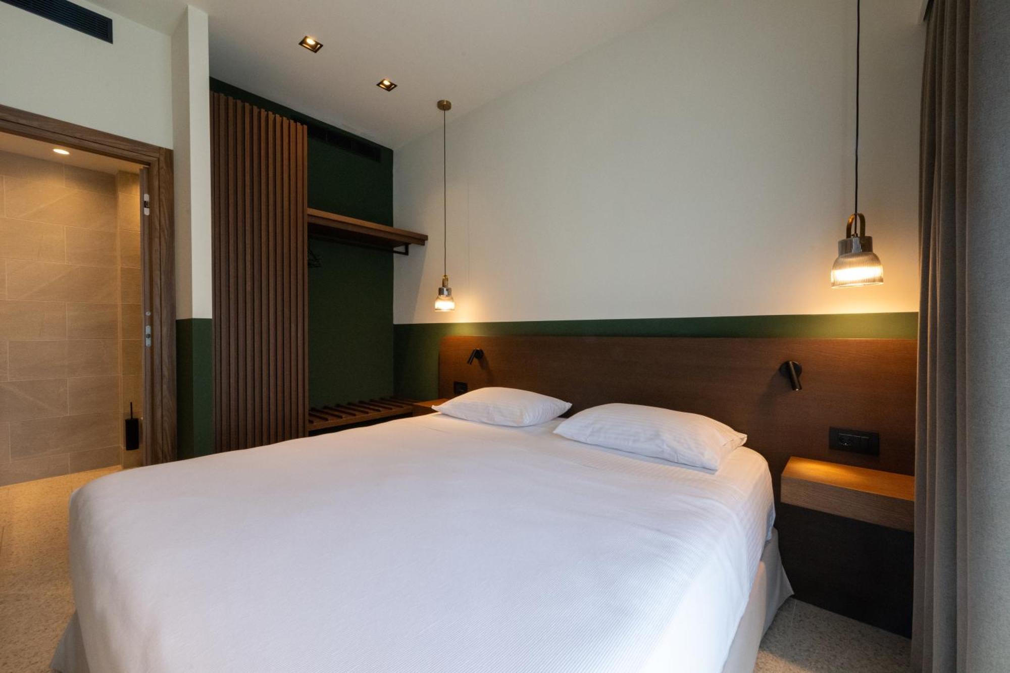 Evripidou 7 - Kalamata Mediterranean Suites Dış mekan fotoğraf