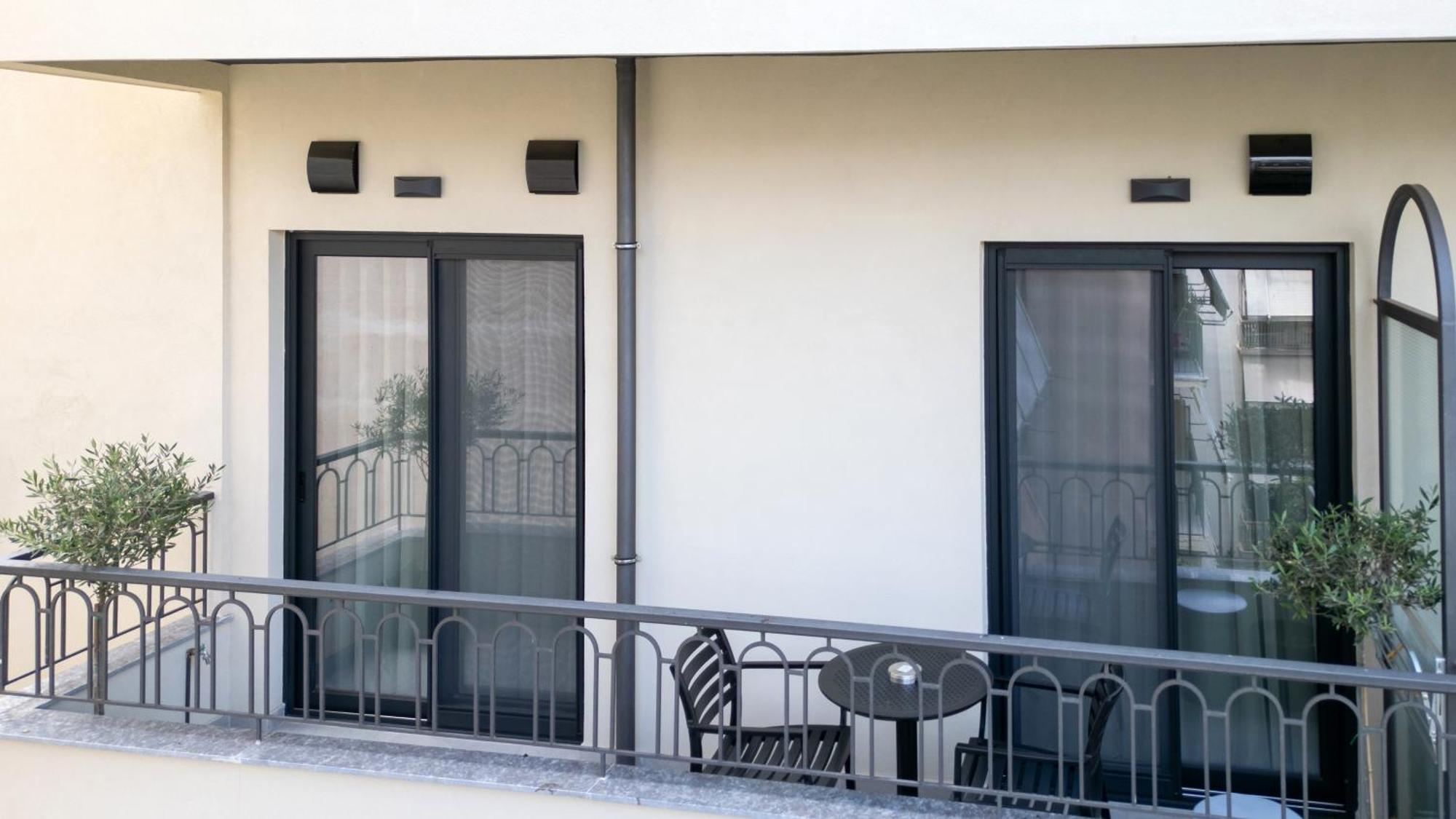 Evripidou 7 - Kalamata Mediterranean Suites Dış mekan fotoğraf