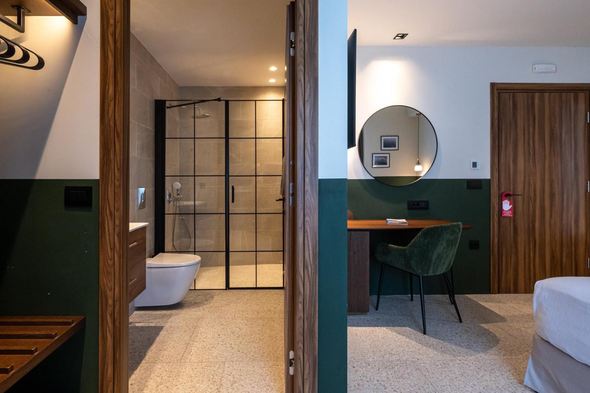 Evripidou 7 - Kalamata Mediterranean Suites Dış mekan fotoğraf