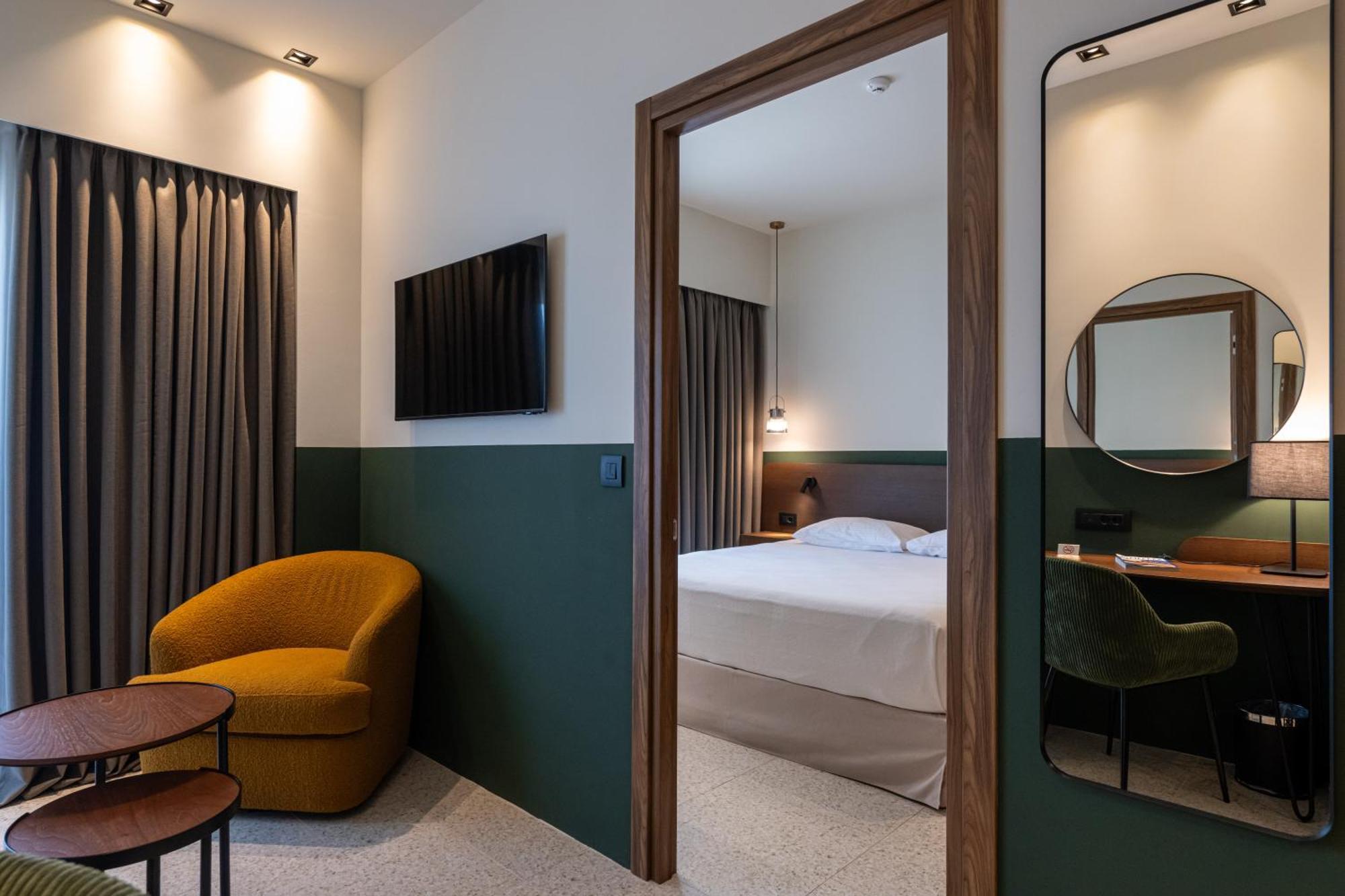 Evripidou 7 - Kalamata Mediterranean Suites Dış mekan fotoğraf