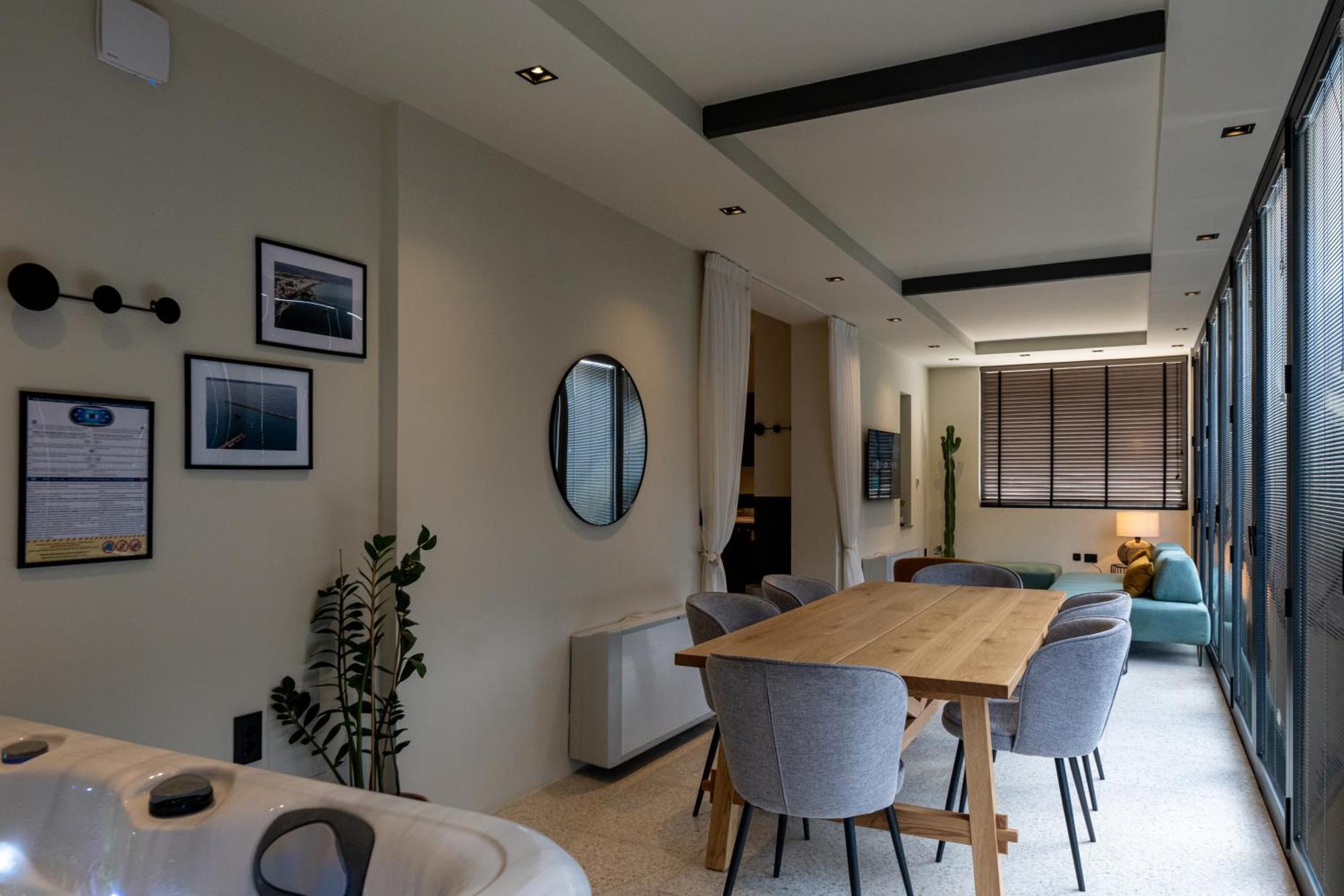 Evripidou 7 - Kalamata Mediterranean Suites Oda fotoğraf